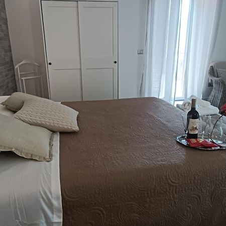 Casa Rosamari - Su Lago Di Posta Fibreno, Appartamento Con Camino Εξωτερικό φωτογραφία