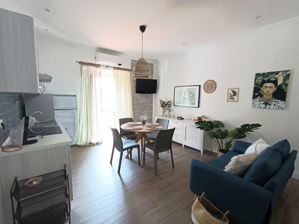 Casa Rosamari - Su Lago Di Posta Fibreno, Appartamento Con Camino Εξωτερικό φωτογραφία